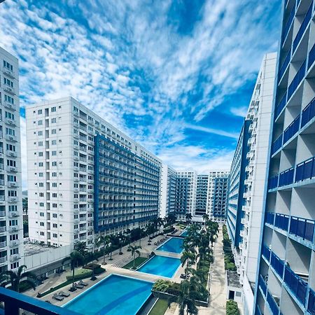 Sea Residences Moa-Eric Apartments Манила Екстериор снимка