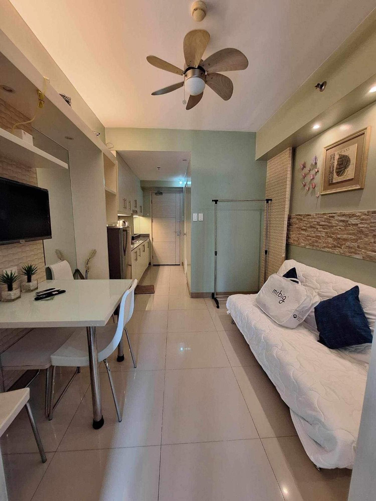 Sea Residences Moa-Eric Apartments Манила Екстериор снимка