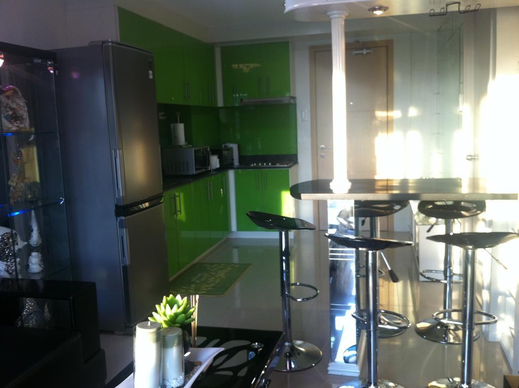 Sea Residences Moa-Eric Apartments Манила Екстериор снимка